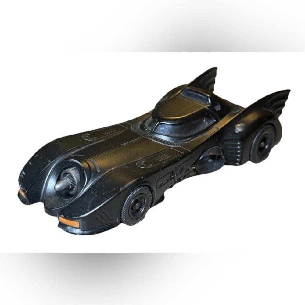 JADA Batman 1989 Batmobile Black Pull Back Toy DC Comics 1/32 Scale Diecast Car - Picture 2 of 9